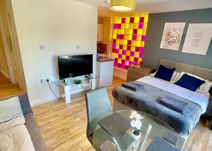 Cambridge City Centre Immaculate Studio Sleeps 2 - Central Location Paradise Street